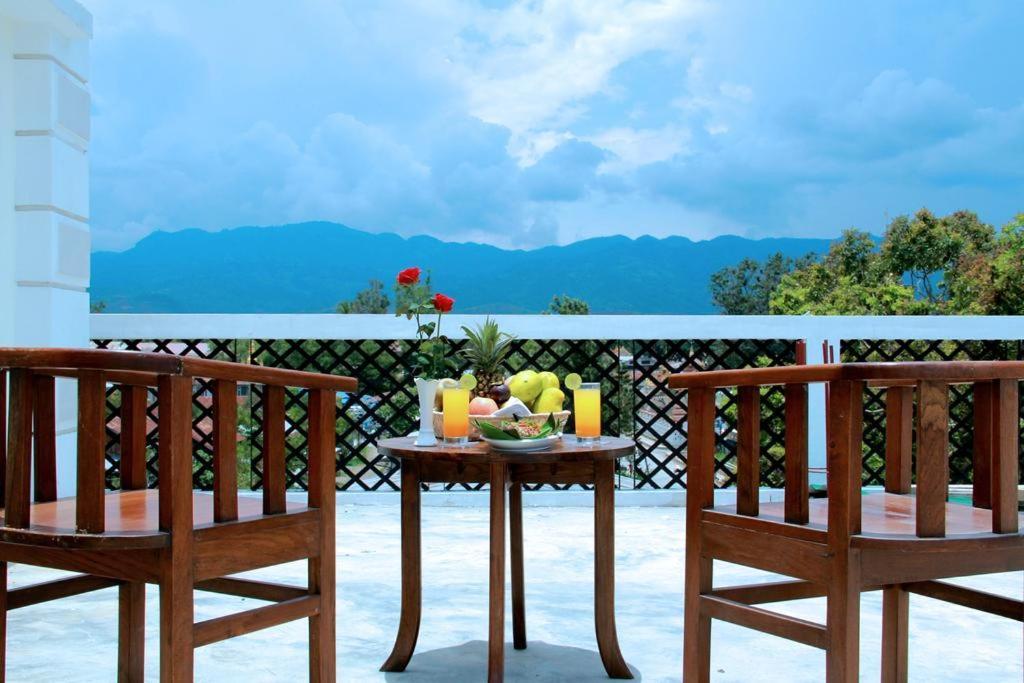81 Hotel Inlay Nyaung Shwe Exterior photo