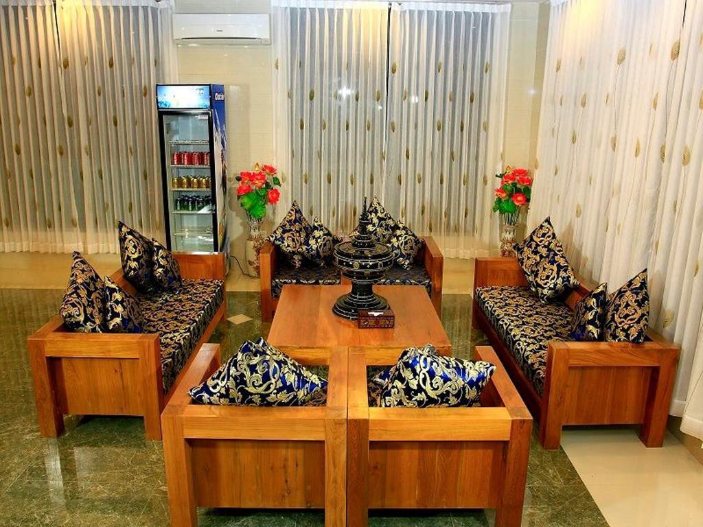 81 Hotel Inlay Nyaung Shwe Exterior photo